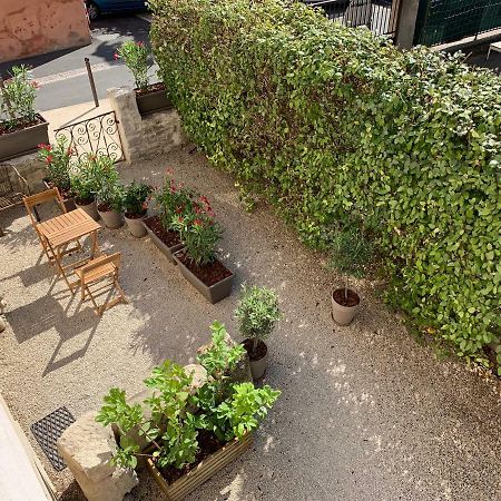 Les Lauriers Apartment LʼIsle-sur-la-Sorgue Екстериор снимка